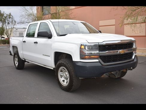 Used 2016 Chevrolet Silverado 1500 W/T w/ Trailering Package image 2