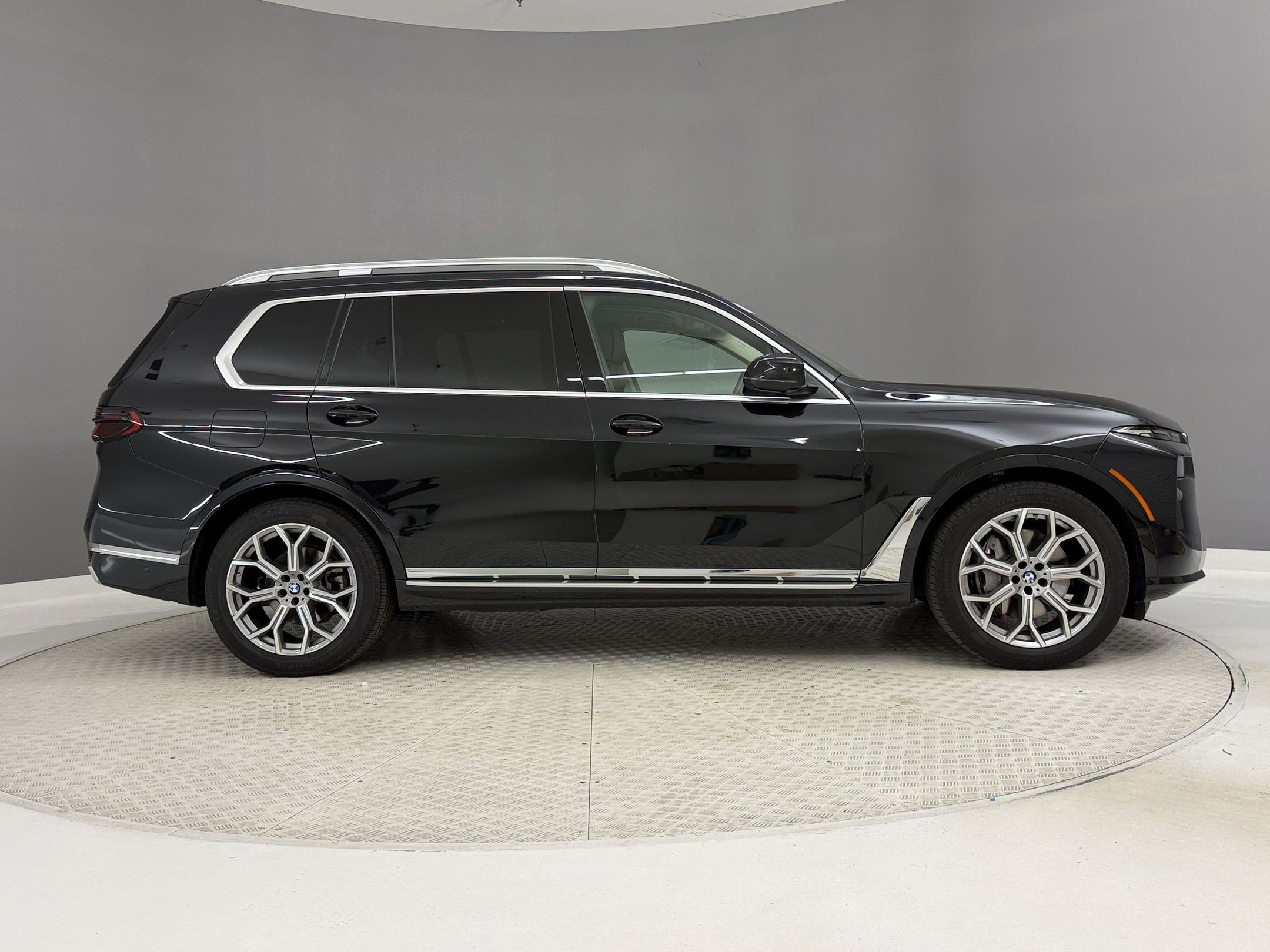 Used 2026 BMW X7 xDrive40i AWD/4WD image 8