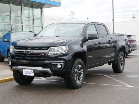 Used 2021 Chevrolet Colorado Z71 image 2
