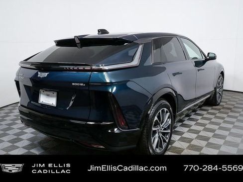 Certified 2024 Cadillac Lyriq Sport image 3