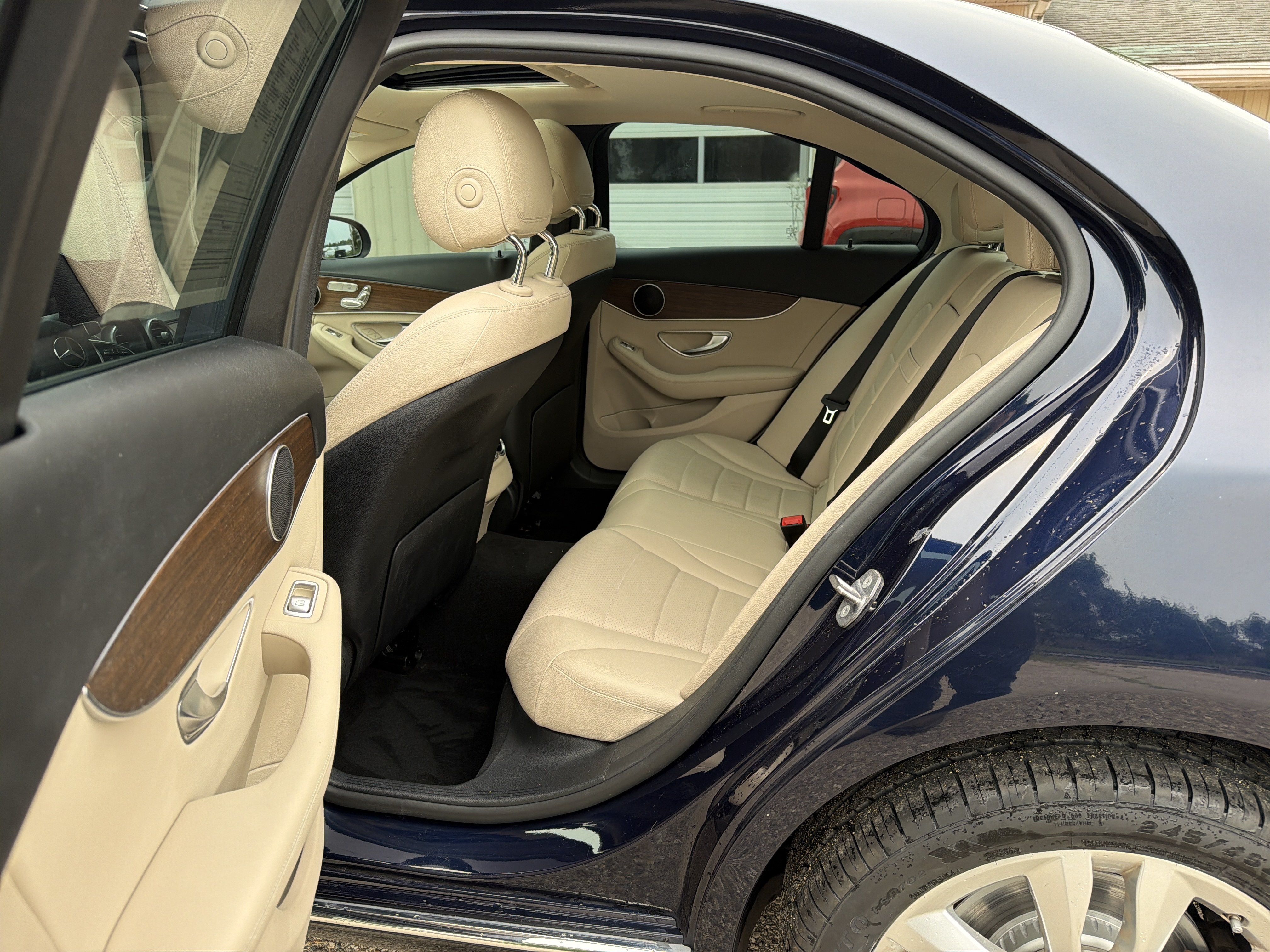 Used 2019 Mercedes-Benz C 300 4MATIC Sedan image 17