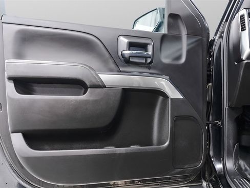 Used 2018 Chevrolet Silverado 1500 LT image 24