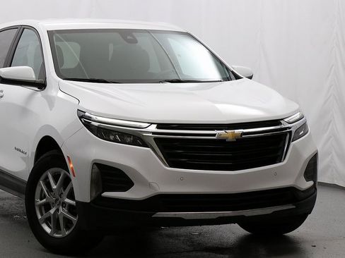 Used 2024 Chevrolet Equinox LT w/ LPO, Floor Liner Package image 2