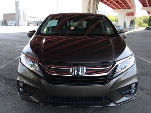 Used 2018 Honda Odyssey EX image 3