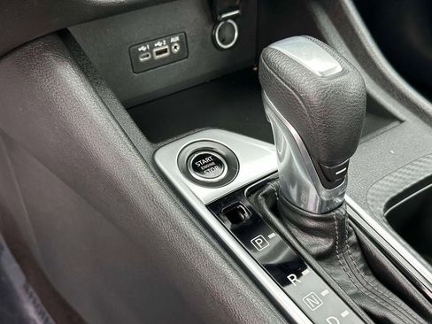 Certified 2022 Nissan Sentra SV image 29