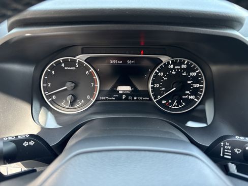 Used 2025 Nissan Rogue SV AWD/4WD image 21