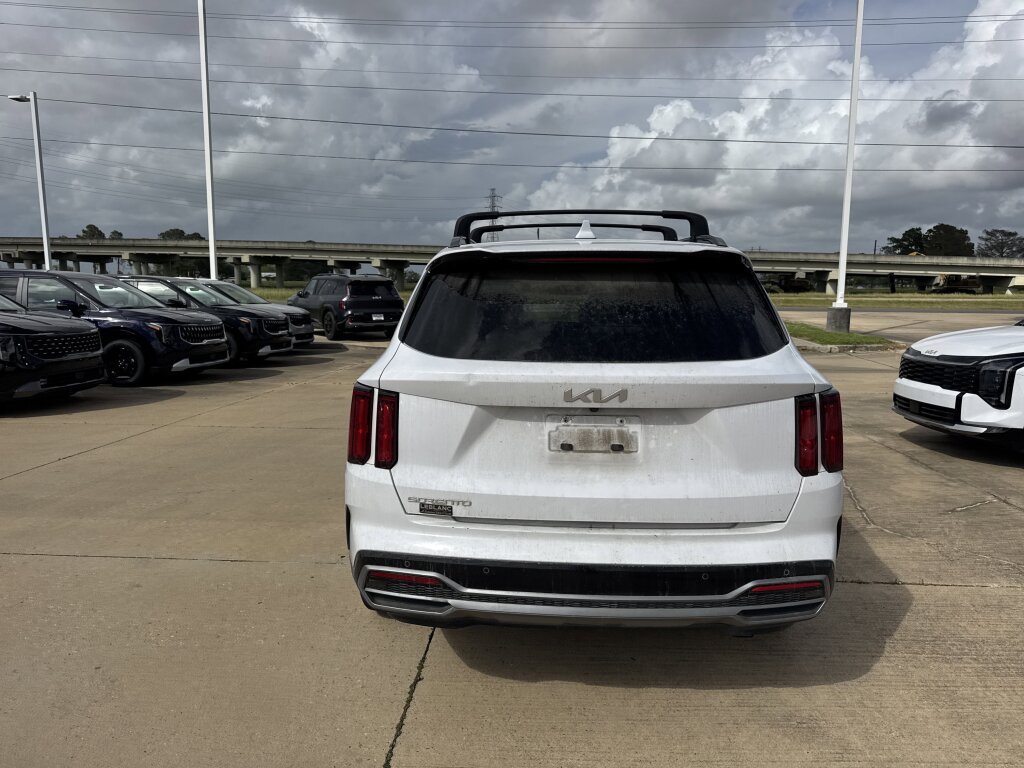 Used 2023 Kia Sorento SX FWD image 15