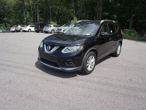 Used 2015 Nissan Rogue SV FWD image 20