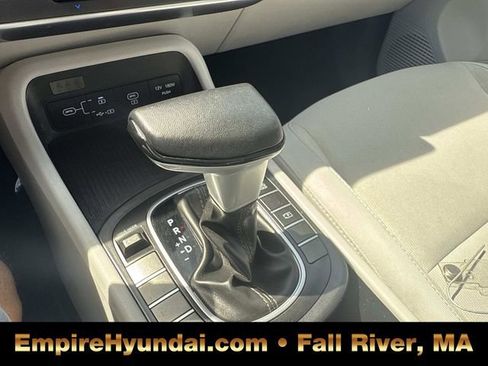 Used 2024 Hyundai Kona SEL image 24