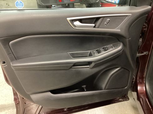Used 2020 Ford Edge SEL w/ Convenience Package image 14