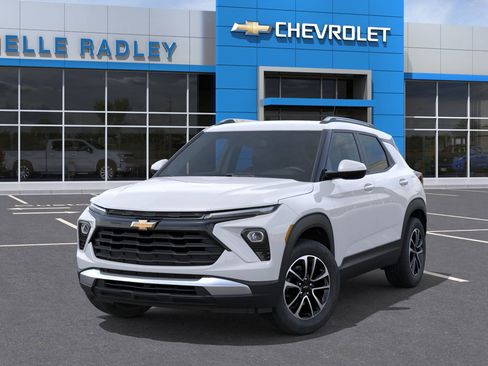 New 2026 Chevrolet TrailBlazer LT w/ LPO, Blackout Package image 32