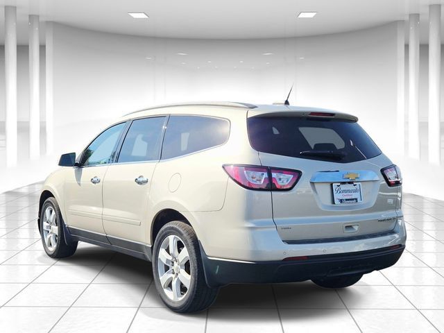 Used 2016 Chevrolet Traverse LT w/ Style and Technology Package AWD/4WD image 3