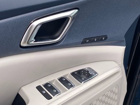 New 2026 Kia Carnival SX image 11