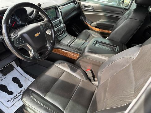 Used 2019 Chevrolet Suburban Premier image 26