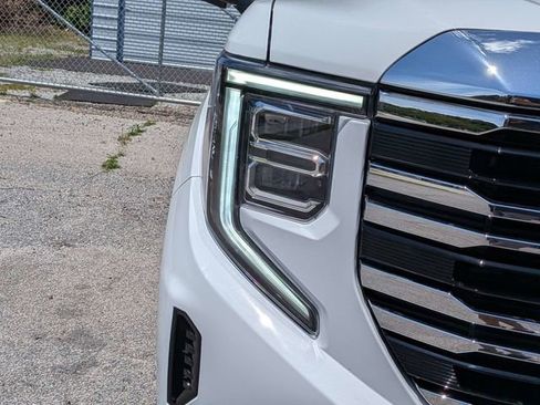 New 2026 GMC Sierra 1500 SLT w/ SLT Premium Plus Package AWD/4WD image 11