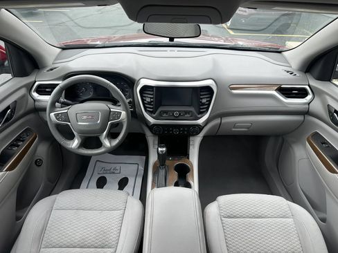 Used 2019 GMC Acadia SLE FWD image 18