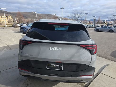 New 2026 Kia Sportage EX image 5