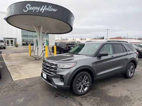 New 2026 Ford Explorer Active image 1