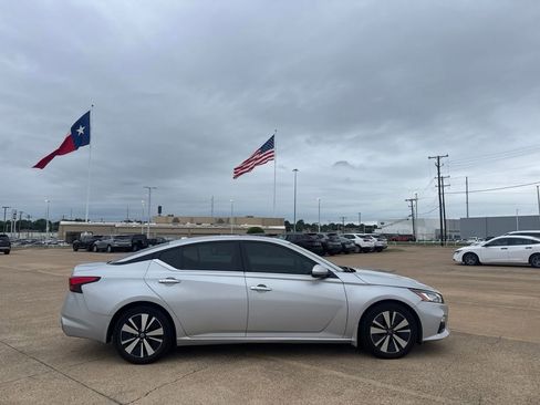 Certified 2022 Nissan Altima 2.5 SL FWD image 25