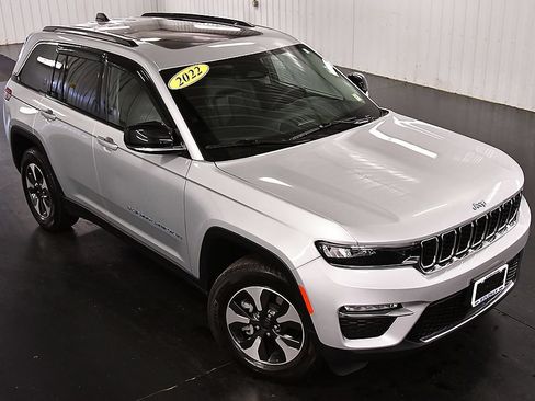 Used 2022 Jeep Grand Cherokee Limited 4xe AWD/4WD image 13