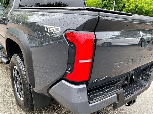 Used 2024 Toyota Tacoma TRD Off-Road AWD/4WD image 34