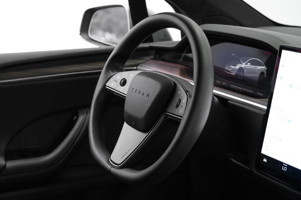 Used 2024 Tesla Model X AWD/4WD image 16
