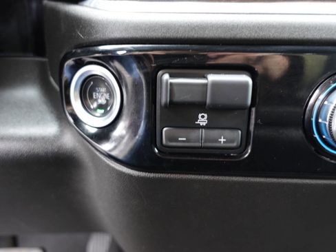 Used 2024 GMC Sierra 2500 SLE image 48