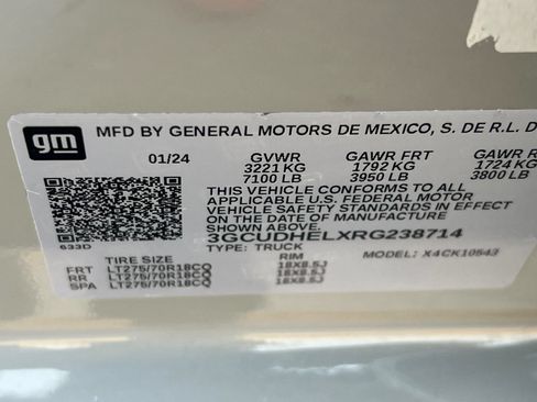 Used 2024 Chevrolet Silverado 1500 ZR2 w/ Technology Package AWD/4WD image 28