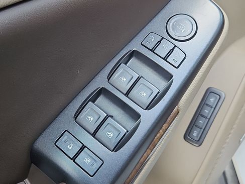 Used 2017 Chevrolet Tahoe LT image 26