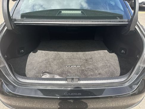 Used 2023 Lexus ES 300h w/ Accessory Package (Z2) FWD image 25