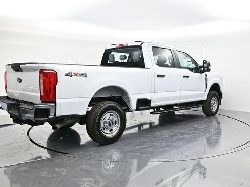 New 2026 Ford F250 XL w/ XL Chrome Package image 5