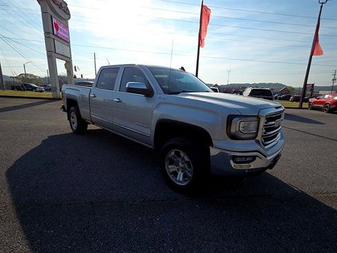 Used 2017 GMC Sierra 1500 SLT w/ SLT Preferred Package image 6