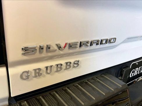 Used 2026 Chevrolet Silverado 2500 ZR2 AWD/4WD image 30