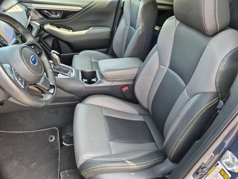 Used 2025 Subaru Outback Onyx Edition AWD/4WD image 24