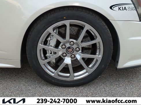 Used 2013 Cadillac CTS V image 11