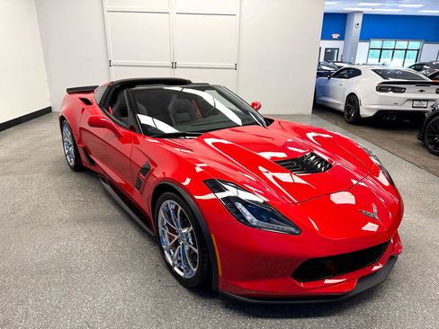 Used 2017 Chevrolet Corvette Grand Sport w/ Z07 Performance Package image 4