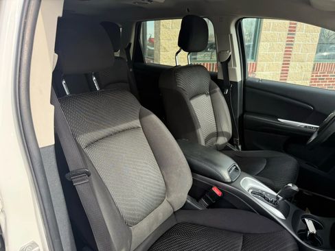 Used 2014 Dodge Journey SE w/ Flexible Seating Group image 29