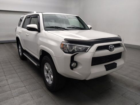 Used 2018 Toyota 4Runner SR5 Premium w/ Four Season Floor Mat Package AWD/4WD image 13