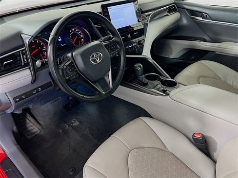 Used 2023 Toyota Camry XSE image 9