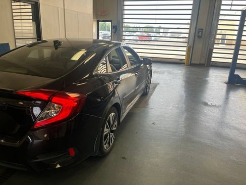 Used 2016 Honda Civic EX-T image 10