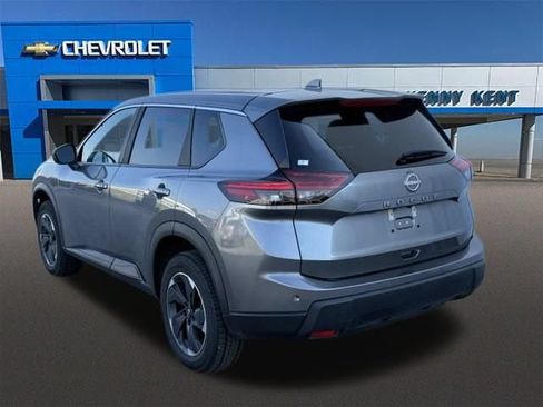 Used 2025 Nissan Rogue SV FWD image 32