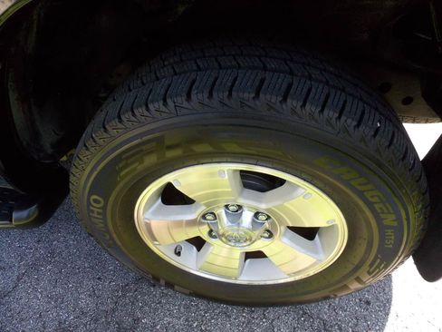 Used 2006 Toyota 4Runner SR5 RWD image 21