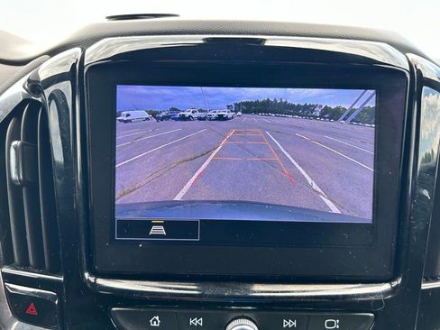 Used 2023 Chevrolet Traverse LT AWD/4WD image 17