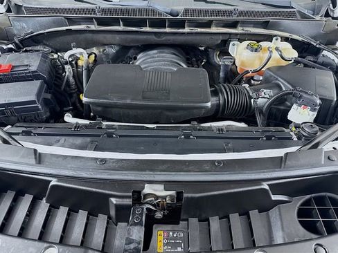 Used 2022 GMC Yukon XL SLT w/ SLT Premium Package image 36