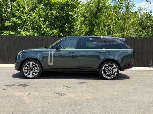 New 2026 Land Rover Range Rover Long Wheelbase SE AWD/4WD image 2