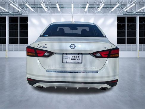 Used 2022 Nissan Altima 2.5 SL FWD image 5