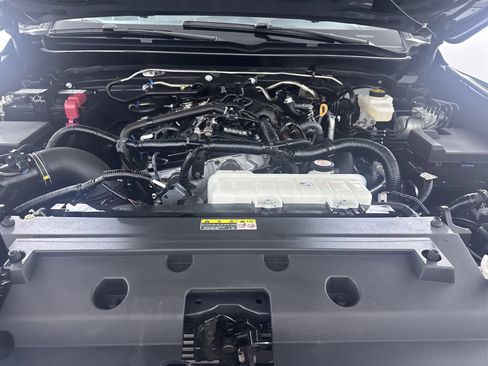 Used 2024 Toyota Tacoma SR5 AWD/4WD image 28