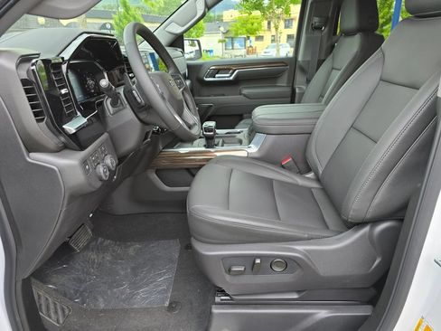 New 2026 Chevrolet Silverado 1500 LT Trail Boss w/ Convenience Package II AWD/4WD image 25