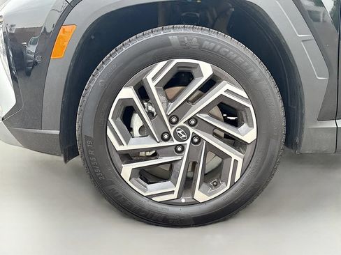 Used 2026 Hyundai Tucson Limited AWD/4WD image 32