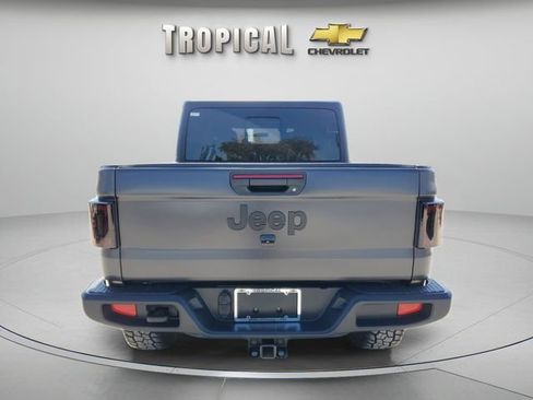 Used 2022 Jeep Gladiator Sport image 4